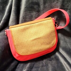 Thirty-One New Calypso Coral Pebble Purse/Handbag with Strap and Flap